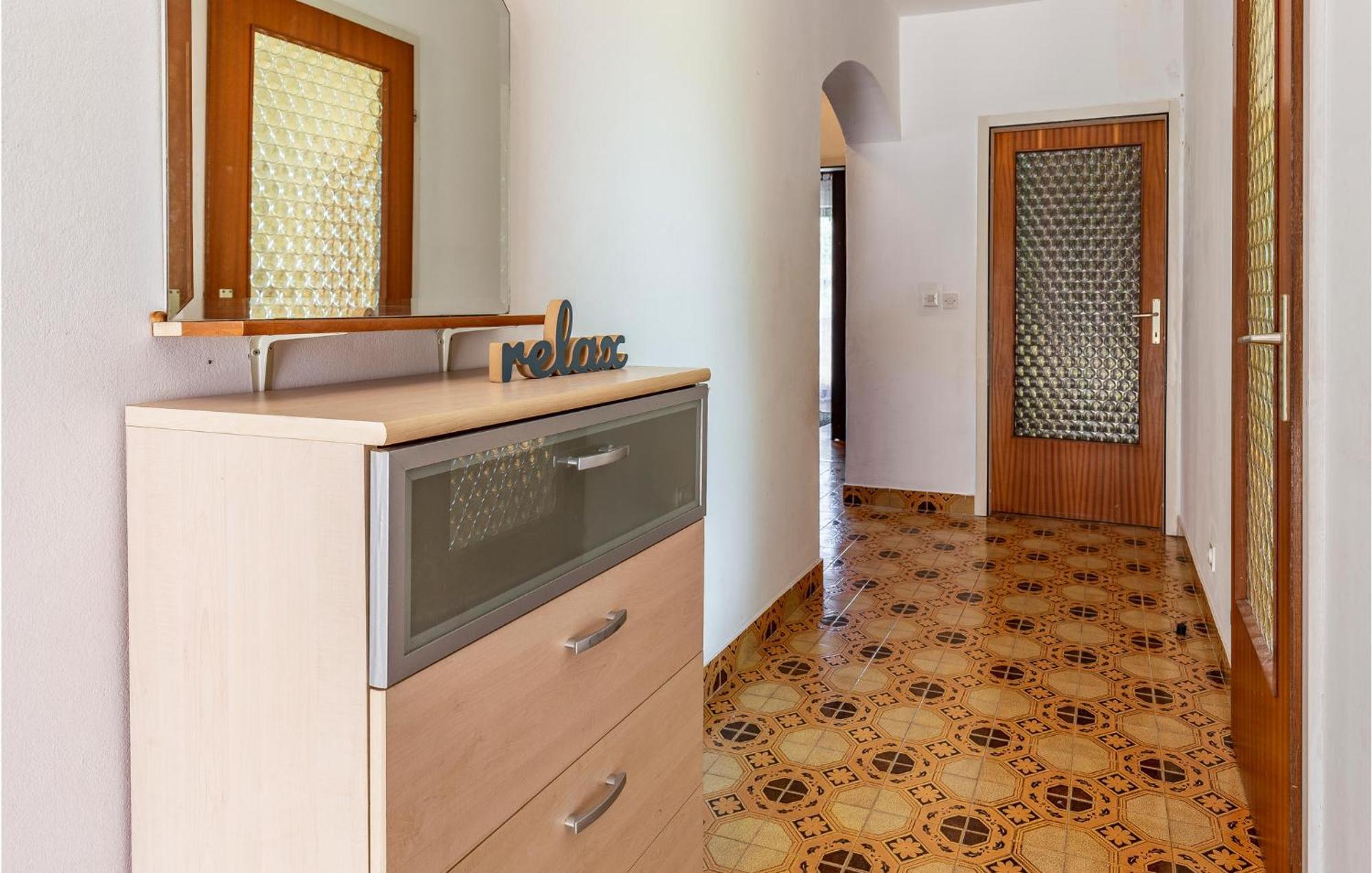 Awesome Apartment In Medulin With Kitchen Ngoại thất bức ảnh